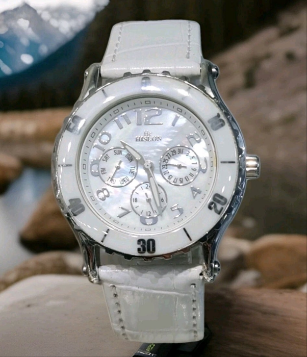 HISLON 3130 Damenuhr mit weißem Lederarmband und multifunktionalem Zifferblatt