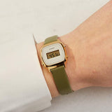 Casio Collection Retro Damen Digitaluhr – 25mm Goldene Vintage Uhr