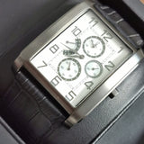 MOMENTUS Y237G-01AG Herrenuhr – Multifunktional, Rechteckig & Elegant