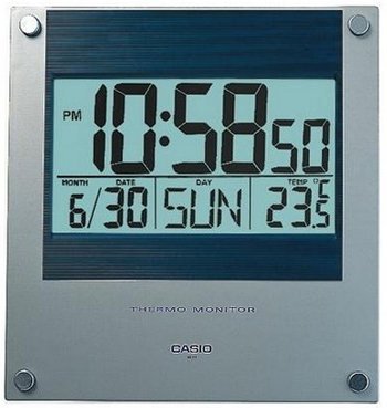 Casio ID-11S-2DF Wanduhr Vintage-Design