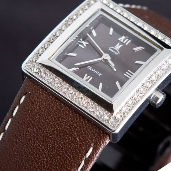 Momentus DW221 Damen Uhr mit braunem Lederarmband