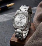 Kenneth Cole Damenuhr Silber mit Strasssteinen / Kristallen Elegante Uhr
