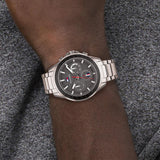 Tommy Hilfiger Herrenuhr TH1791857 – Elegantes Design mit Garantie